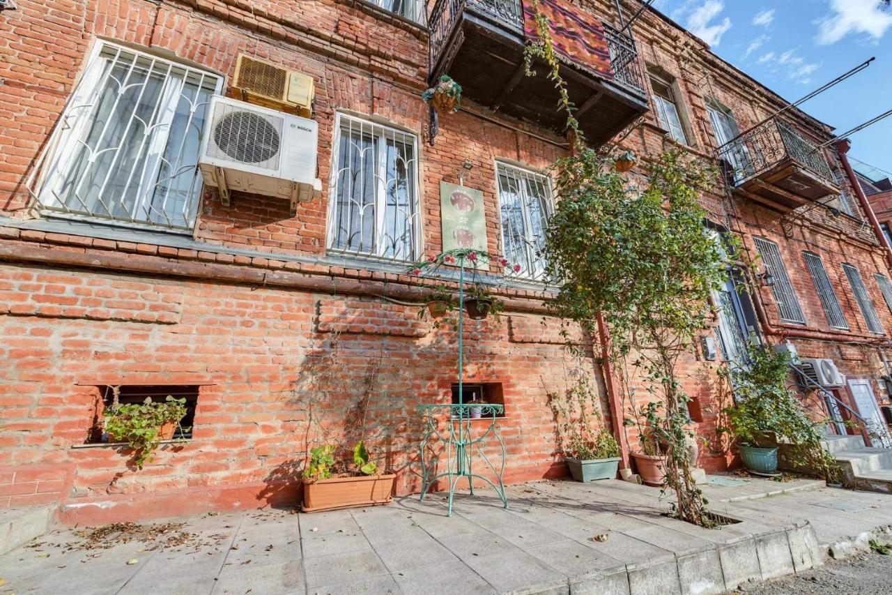 House 52 Boutique Hotel Tbilisi Esterno foto