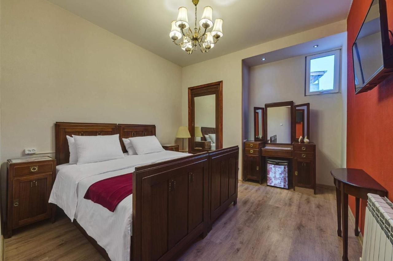 House 52 Boutique Hotel Tbilisi Esterno foto