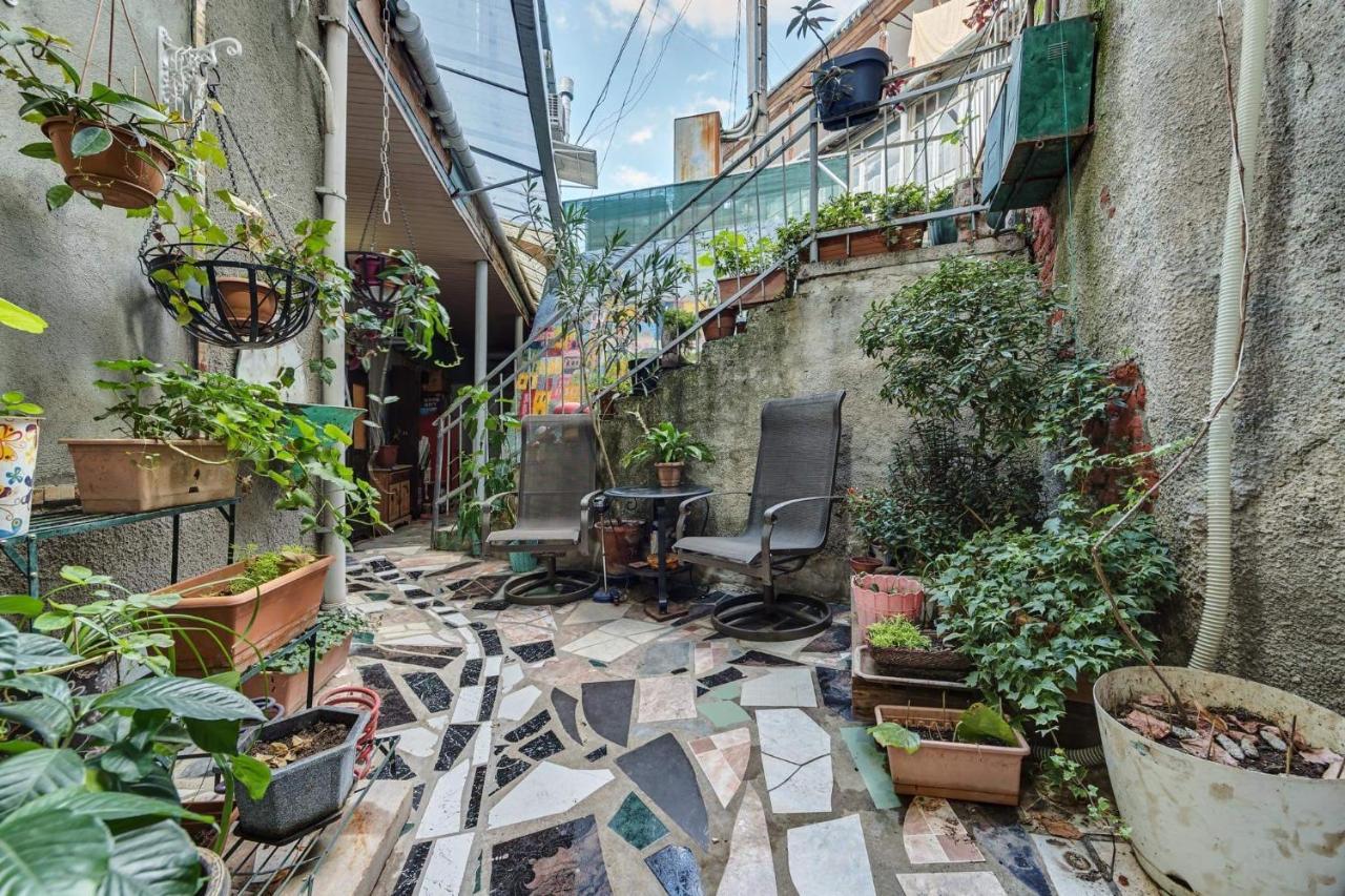 House 52 Boutique Hotel Tbilisi Esterno foto